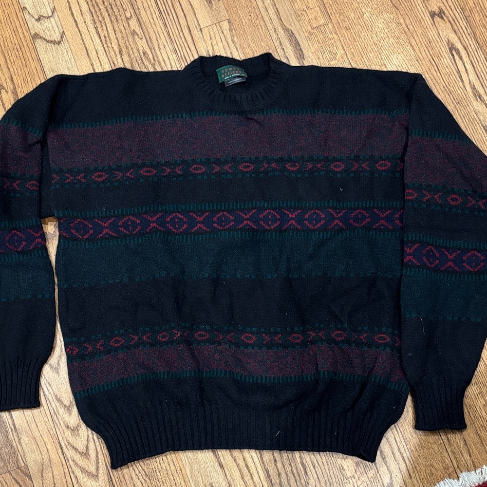 Scott Officer Vintage Cashmere Men's Black and Red Patterned Sweater